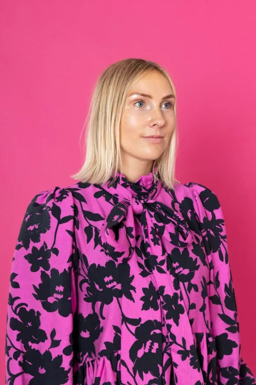 Dishy Dress - Pinkki Kukka